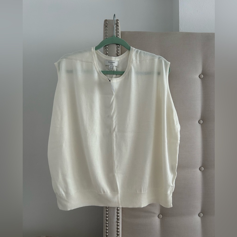 New Banana Republic pink sweater shell XL